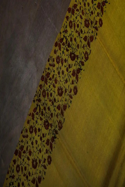 Yellow And Red Silk Saree in Floral Motifs-3 -Ramdhanu Ethnic