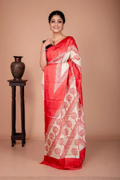 White Saree - Buy Designer Sarees Online at Clothsvilla