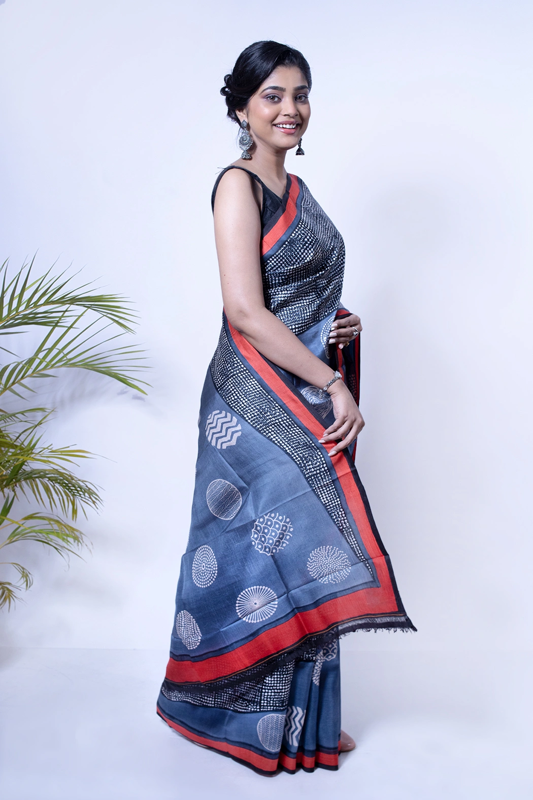 Block Printed Grey Silk saree with Red Border-2 -Ramdhanu Ethnic
