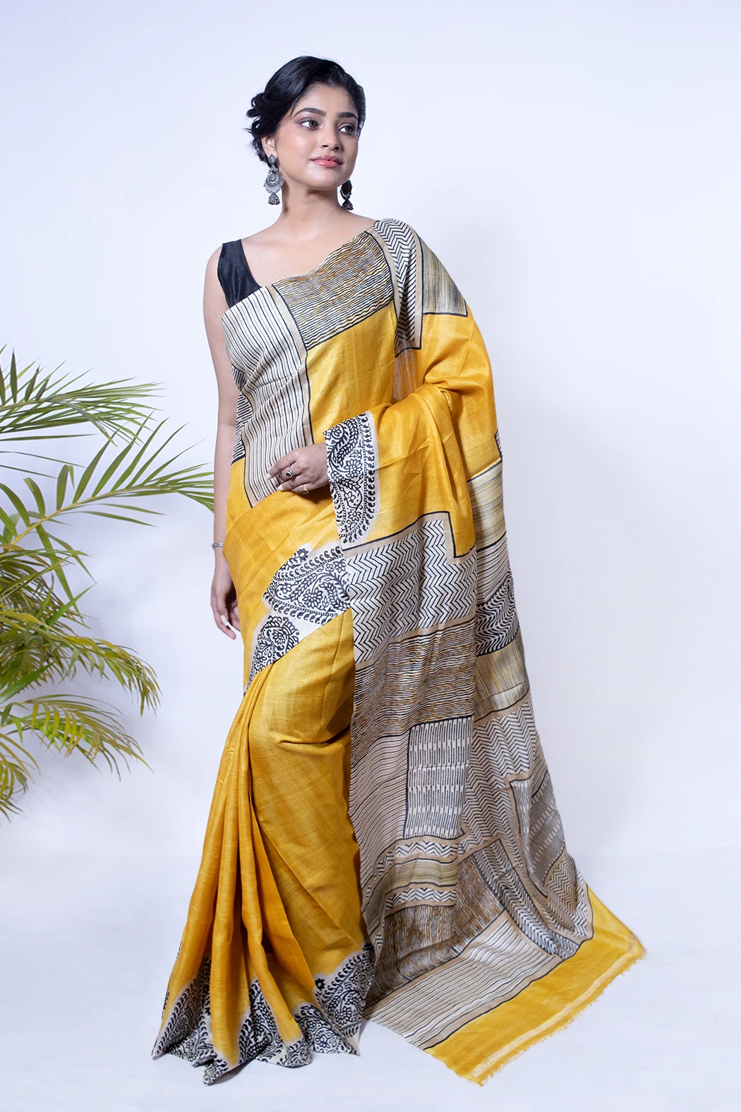 Paisley Printed Yellow Tussar Silk Saree-1 -Ramdhanu Ethnic
