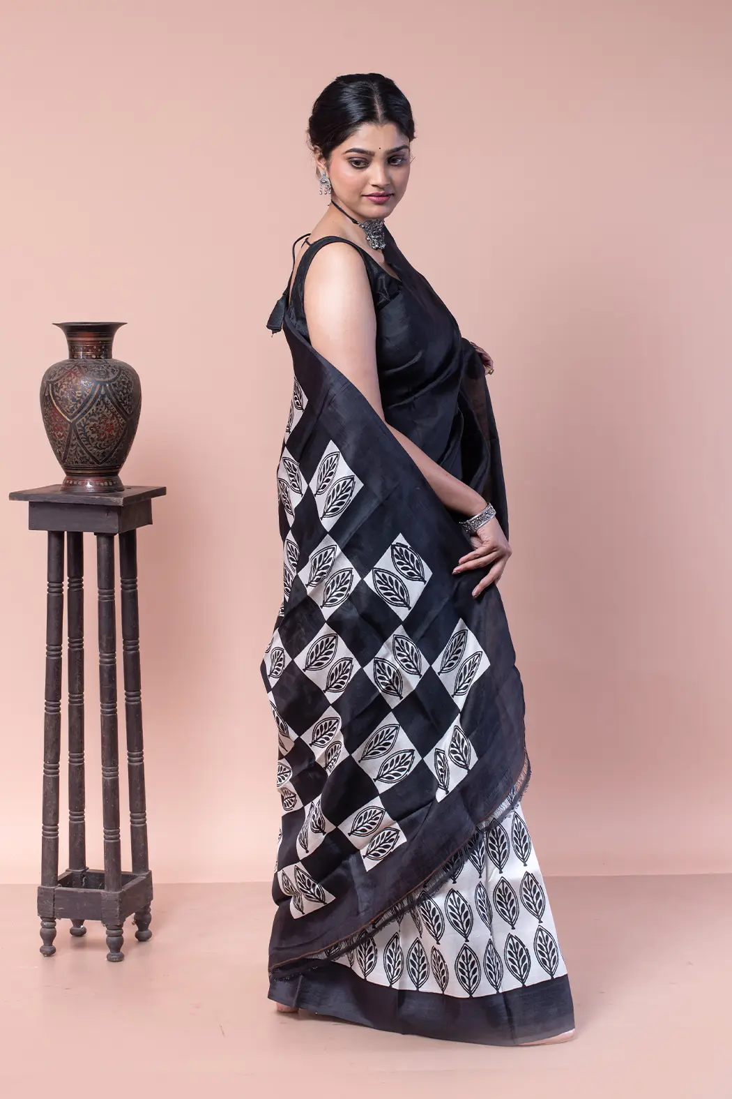 Everyone's favorite black and white combination saree-2 -Ramdhanu Ethnic