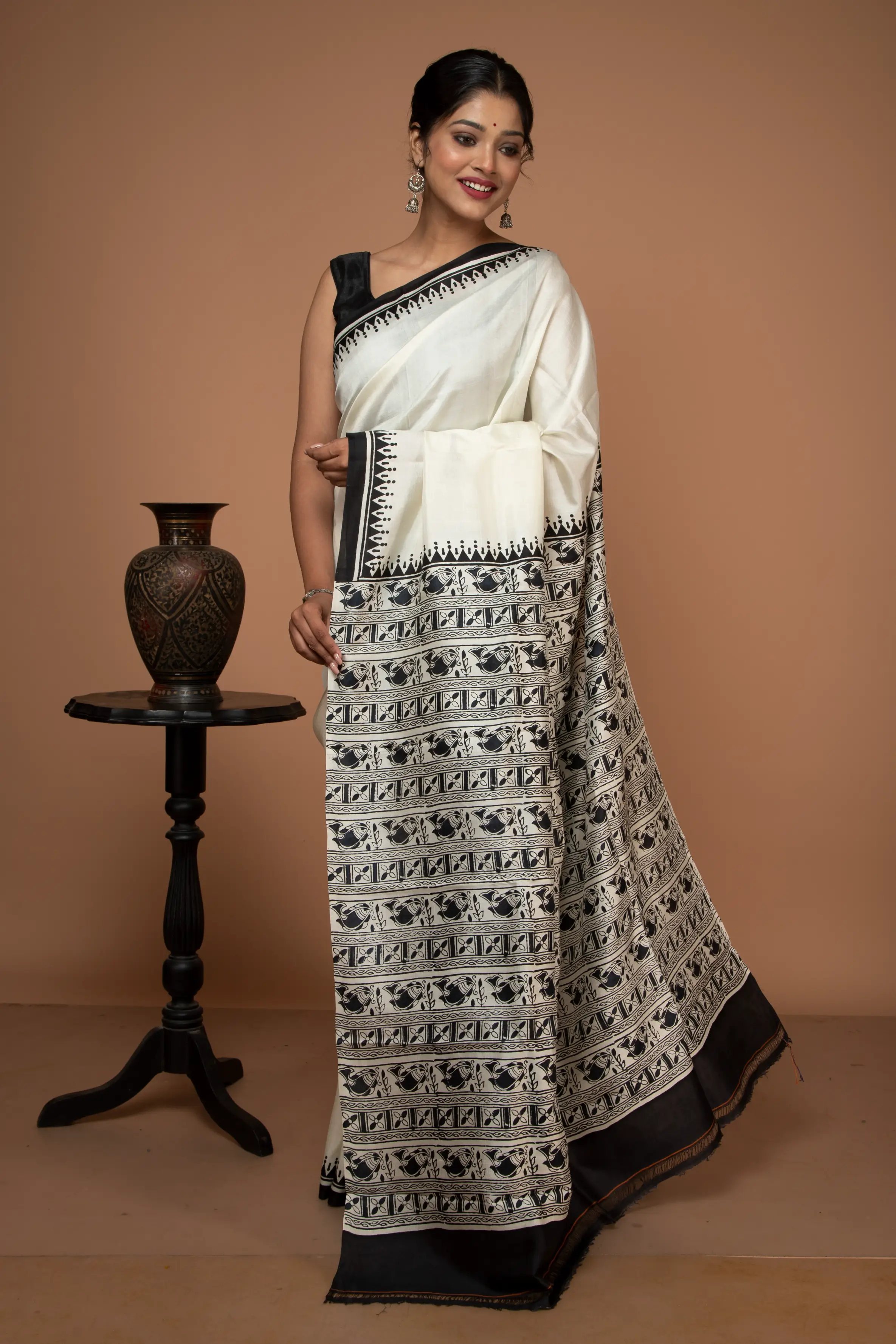 Handwoven Soft Silk Saree for Summer Occasion-2 -Ramdhanu Ethnic