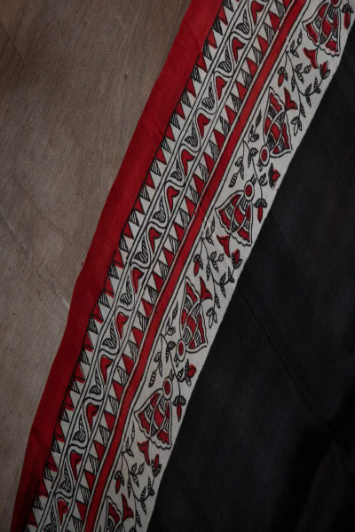 Black and red combination silk saree from Ramdhanu Ethnic-3 -Ramdhanu Ethnic