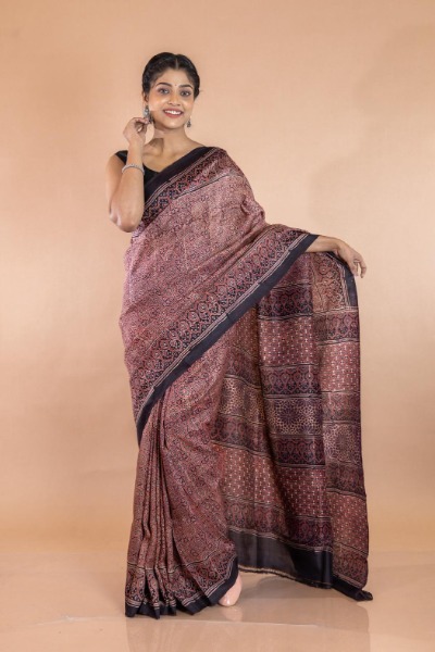 Majestic color Handblock print Ajrak pure Maheshwari silk saree | Aahanaa  Heritage