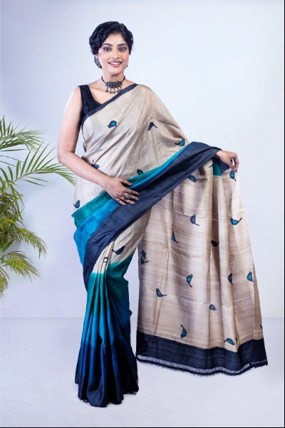 Women's Plain Weave Chiffon Bird Printed Saree with Blouse Piece – Mirchi  Fashion