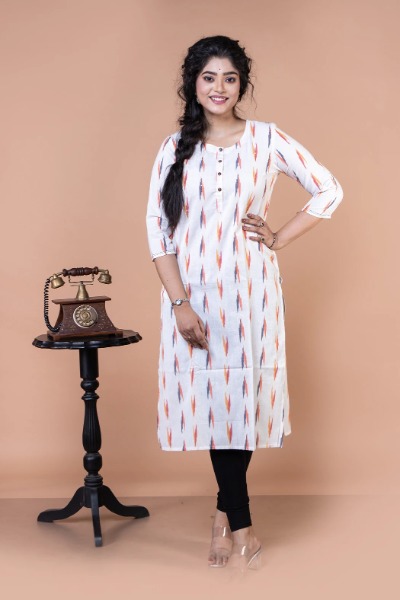 White Kurta For Women -Ramdhanu