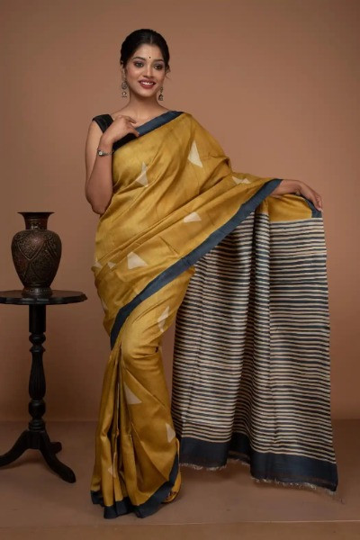 Sap Green and Grey Tussar Silk Saree in Wax Painting -Ramdhanu Ethnic