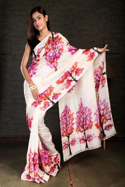 White Colour Silk Saree with Contrast Blouse Piece -Ramdhanu Ethnic