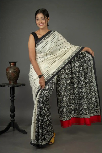 Traditional Black and White Silk Saree with Contrast Blouse Piece -Ramdhanu Ethnic