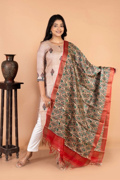 Red and Green Printed Tussar Dupatta (Dupatta Only) -Ramdhanu