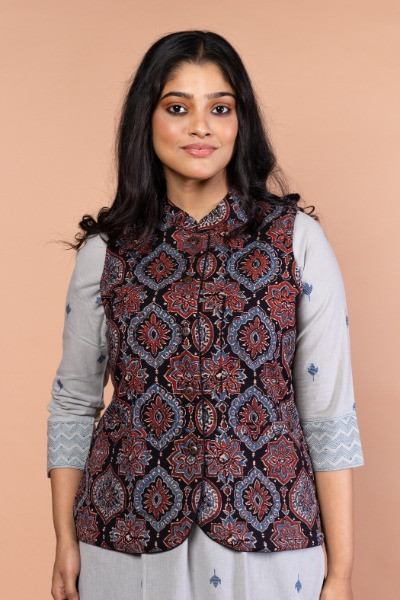 BLACK AJRAK SLEEVELESS JACKET -Ramdhanu